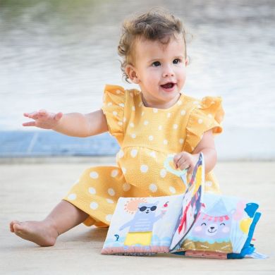 Розвивальна книжка для коляски Taf Toys Що одягне ведмедик Пол 12605, Блакитний