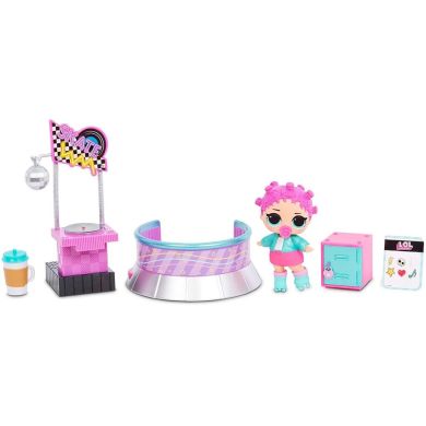 Игровой набор с куклой L.O.L. Surprise! Furniture S2 Роллердром Роллер-леди 567103