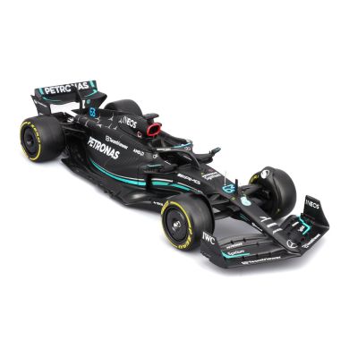 Автомодель з фігуркою - Mercedes-AMG F1 W14 E Performance (1:24)