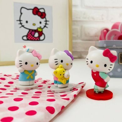 Коллекционная фигурка-сюрприз YOU YOU КРАСИВЫЕ HELLO KITTY (в диспл.) 39/CN23