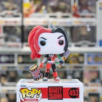 Игровая фигурка FUNKO POP! серии Гарли Квинн Гарли Квин с оружием 65616