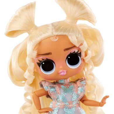 Ігровий набір з лялькою L.O.L. SURPRISE! серії Tweens Core ОЛІВІЯ ФЛАТТЕР (з аксес.) 559412
