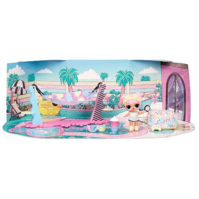 Игровой набор с куклой L.O.L. Surprise! серии Furniture Леди-Релакс 572633