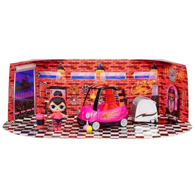 Игровой набор с куклой L.O.L. Surprise! серии Furniture Перчинка 572619