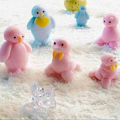 Растущая игрушка в яйце Penguin Еggs Пингвины и друзья в ассортименте T049-2019