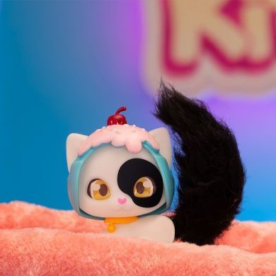 Игровой набор QT KITTIES КОТЕНКИ КЕНДИ (фигурка, домик, аксессуары) 450001-2