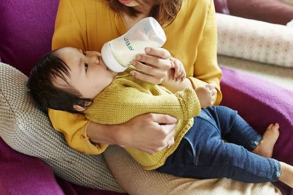 Бутылочка для кормления Philips Avent Natural 260 мл SCF033/17