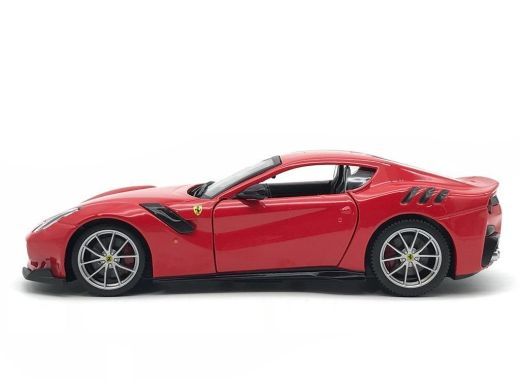 Автомодель Ferrari F12TDF Bburago 1:24 в асортименті 18-26021