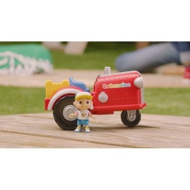 Игровой набор Feature Vehicle Трактор со звуком, CoComelon CMW0038