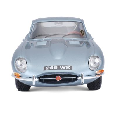 Автомодель - Jaguar E-Type Coupe (1961) (1:18)