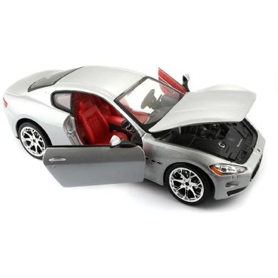 Автомодель Bburago Maserati Grantourismo 2008 1:24 в ассортименте18-22107